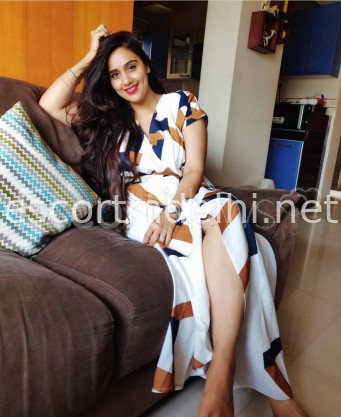 Call Girls In Gaur City Mall Noida Delhi Ncr 7669021418 Best Quality Female Escort In Delhi