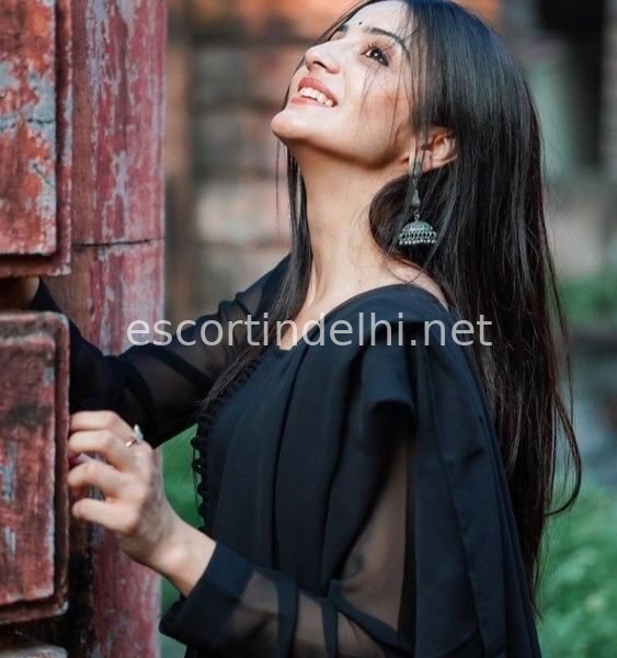 Call Girls in Dariba Kalan ((9643097474)) Escort Delhi Ncr