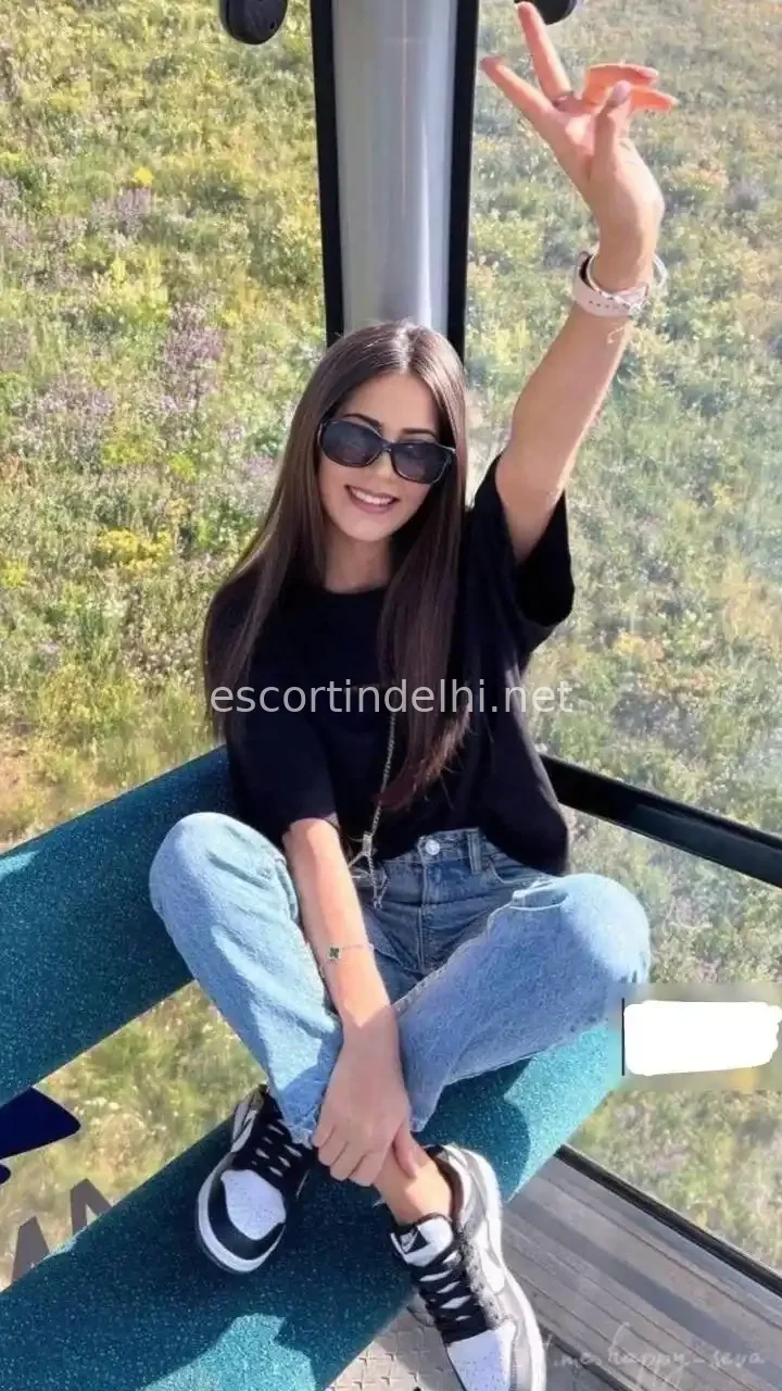 100%Genuine call girls in Ghitorni 88oo9o2898 Delhi Women seek Men